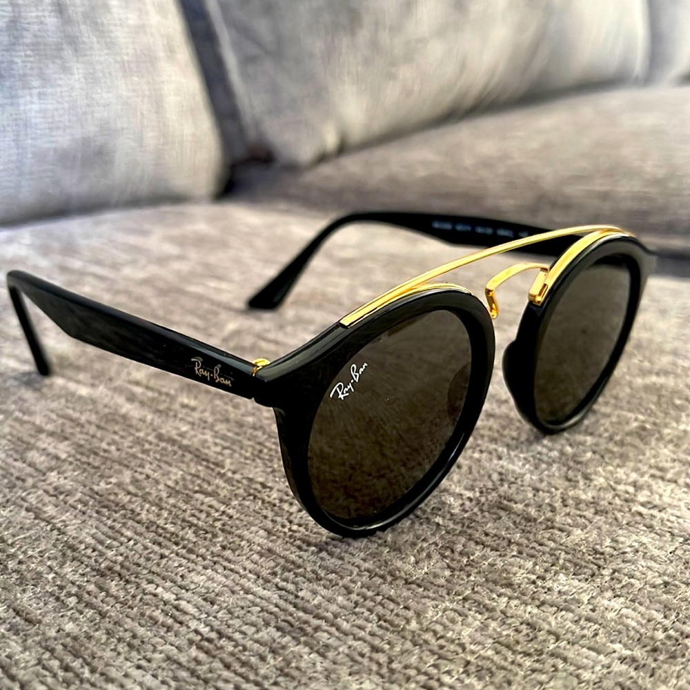 Rayban Sunglasses. Perfect condition. Never worn.